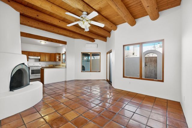 3153 La Paz Lane, Santa Fe, NM 87507