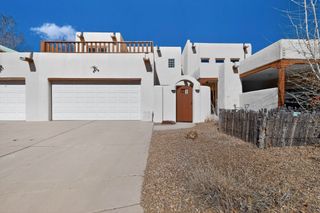 3153 La Paz Lane, Santa Fe, NM 87507