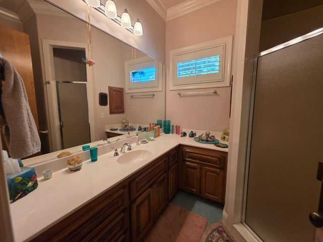 1072 Rorden Avenue, Selma, CA 93662