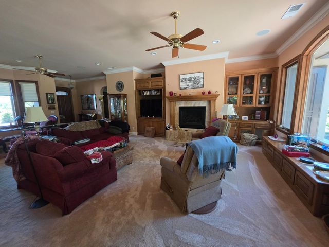 1072 Rorden Avenue, Selma, CA 93662