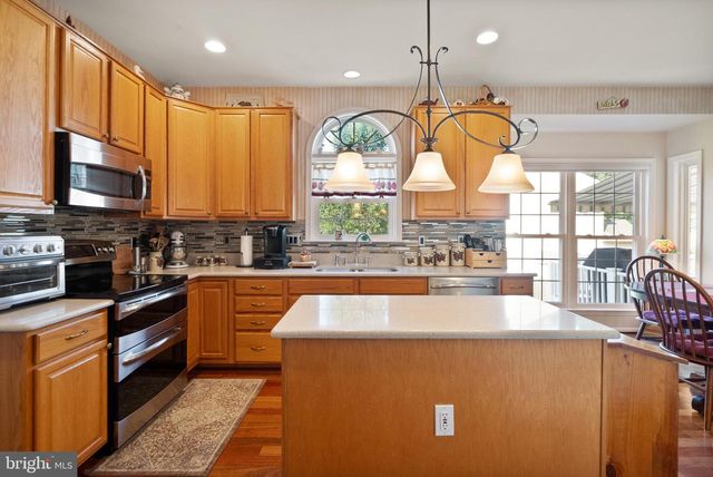 10324 WINGED ELM CIR, Manassas, VA 20110