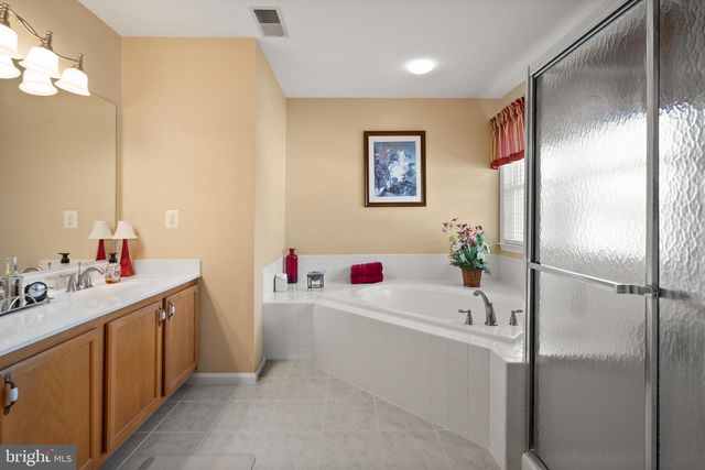 10324 WINGED ELM CIR, Manassas, VA 20110