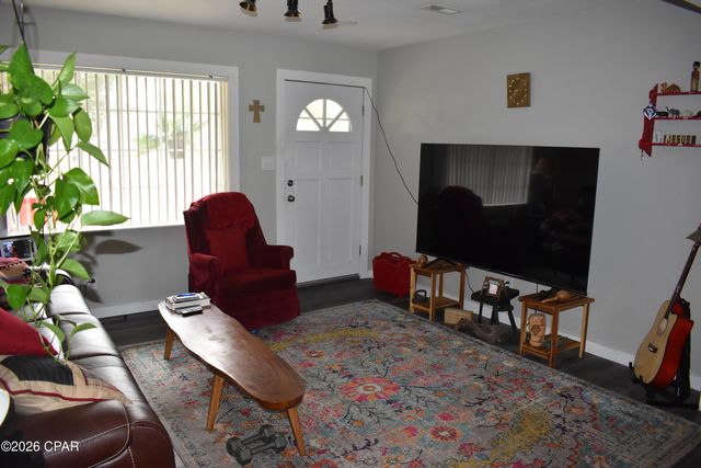 783 West Boulevard, Chipley, FL 32428