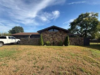 3336 E Alpine Drive, Springfield, MO 65804