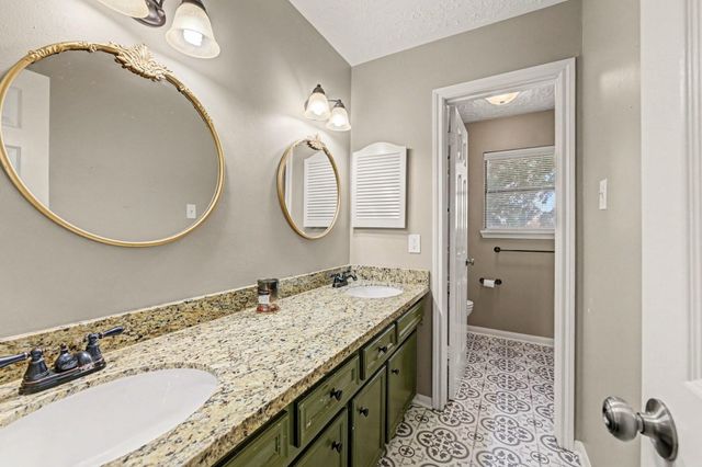 930 Bent Creek Court, Richmond, TX 77406