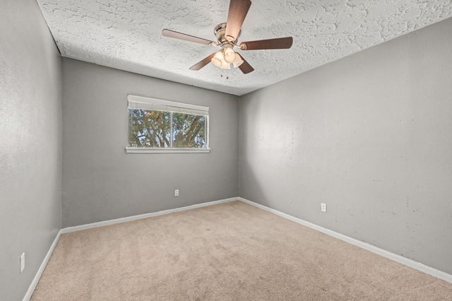 930 Bent Creek Court, Richmond, TX 77406