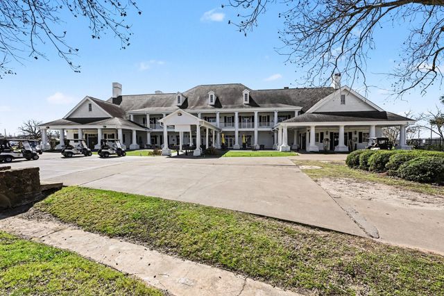 930 Bent Creek Court, Richmond, TX 77406