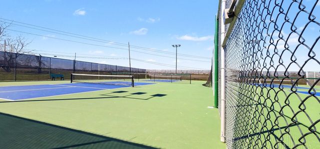 930 Bent Creek Court, Richmond, TX 77406