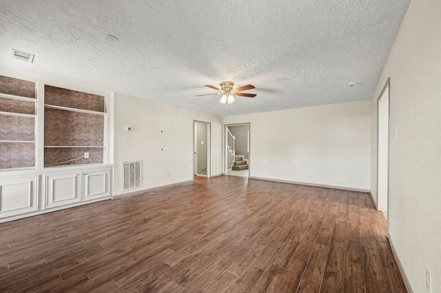 930 Bent Creek Court, Richmond, TX 77406