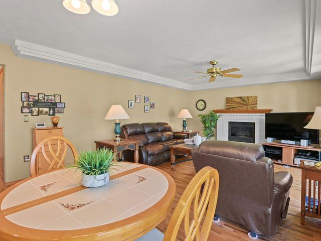 1013 E Harding Dr, Spokane, WA 99218