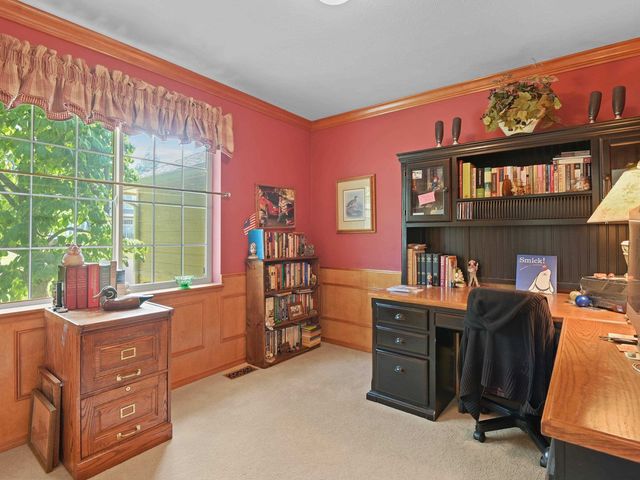 1013 E Harding Dr, Spokane, WA 99218