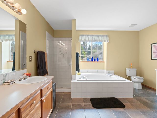 1013 E Harding Dr, Spokane, WA 99218