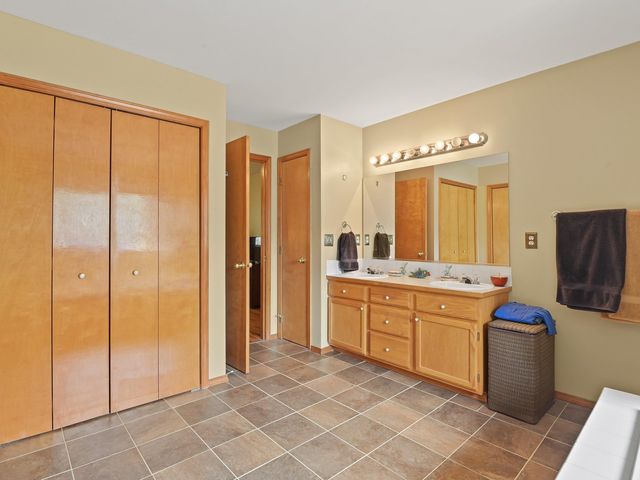 1013 E Harding Dr, Spokane, WA 99218