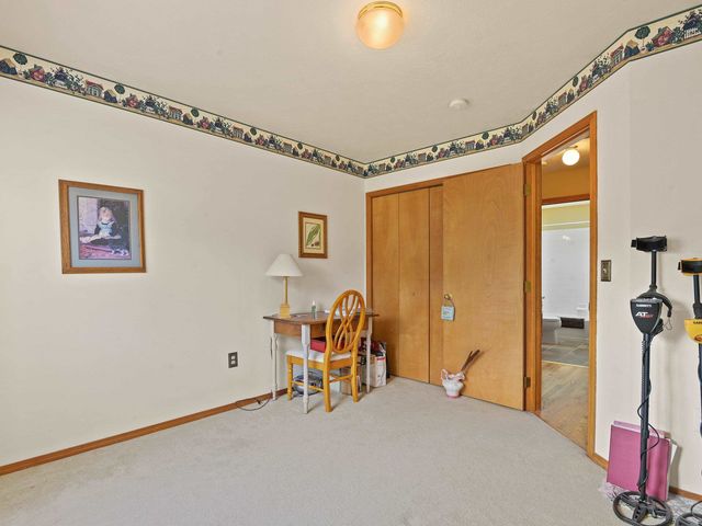 1013 E Harding Dr, Spokane, WA 99218