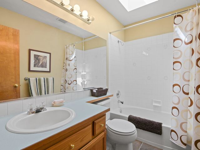 1013 E Harding Dr, Spokane, WA 99218