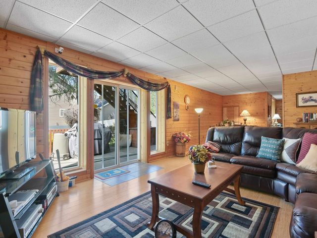 1013 E Harding Dr, Spokane, WA 99218