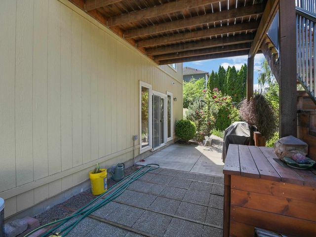 1013 E Harding Dr, Spokane, WA 99218