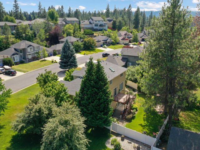 1013 E Harding Dr, Spokane, WA 99218