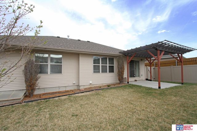 3741 W Karwat Lane, Lincoln, NE 68522