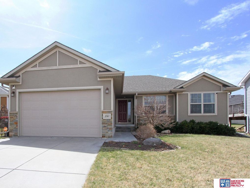 3741 W Karwat Lane, Lincoln, NE 68522