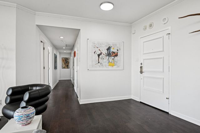 6211 W Northwest Highway 2306, Dallas, TX 75225