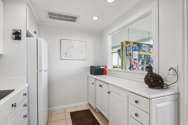 6211 W Northwest Highway 2306, Dallas, TX 75225