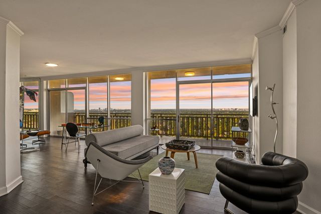 6211 W Northwest Highway 2306, Dallas, TX 75225