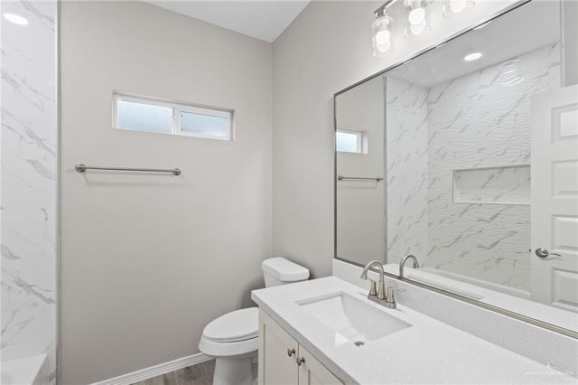 427 Serg Loop, Alamo, TX 78516