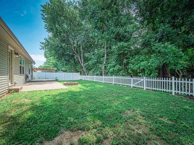 3501 Crater Drive, Evansville, IN 47725