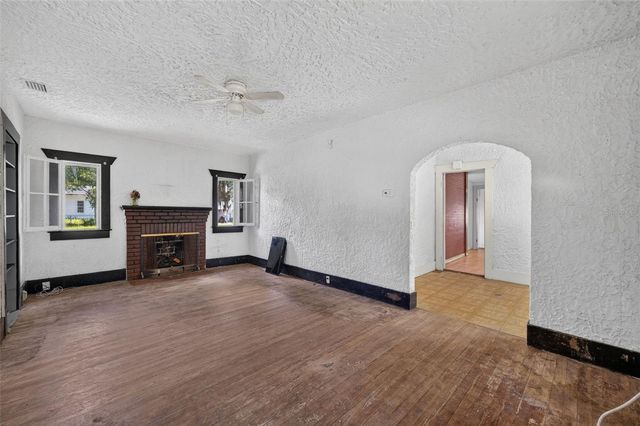 1059 BEDELL AVENUE, Lake Helen, FL 32744