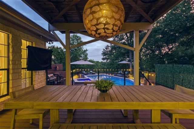 7004 Beauford DR, Austin, TX 78750