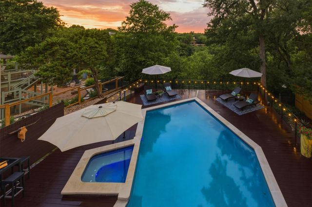 7004 Beauford DR, Austin, TX 78750