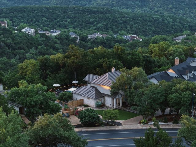 7004 Beauford DR, Austin, TX 78750