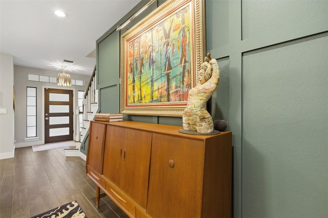 7004 Beauford DR, Austin, TX 78750