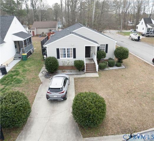 1800 New Lincoln Cir, Hopewell, VA 23860