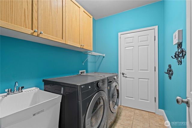 22618 SE 280th Place, Maple Valley, WA 98038