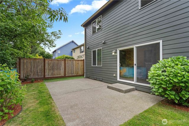 22618 SE 280th Place, Maple Valley, WA 98038