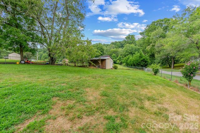 18 Briar Fork Way 4, Fletcher, NC 28732