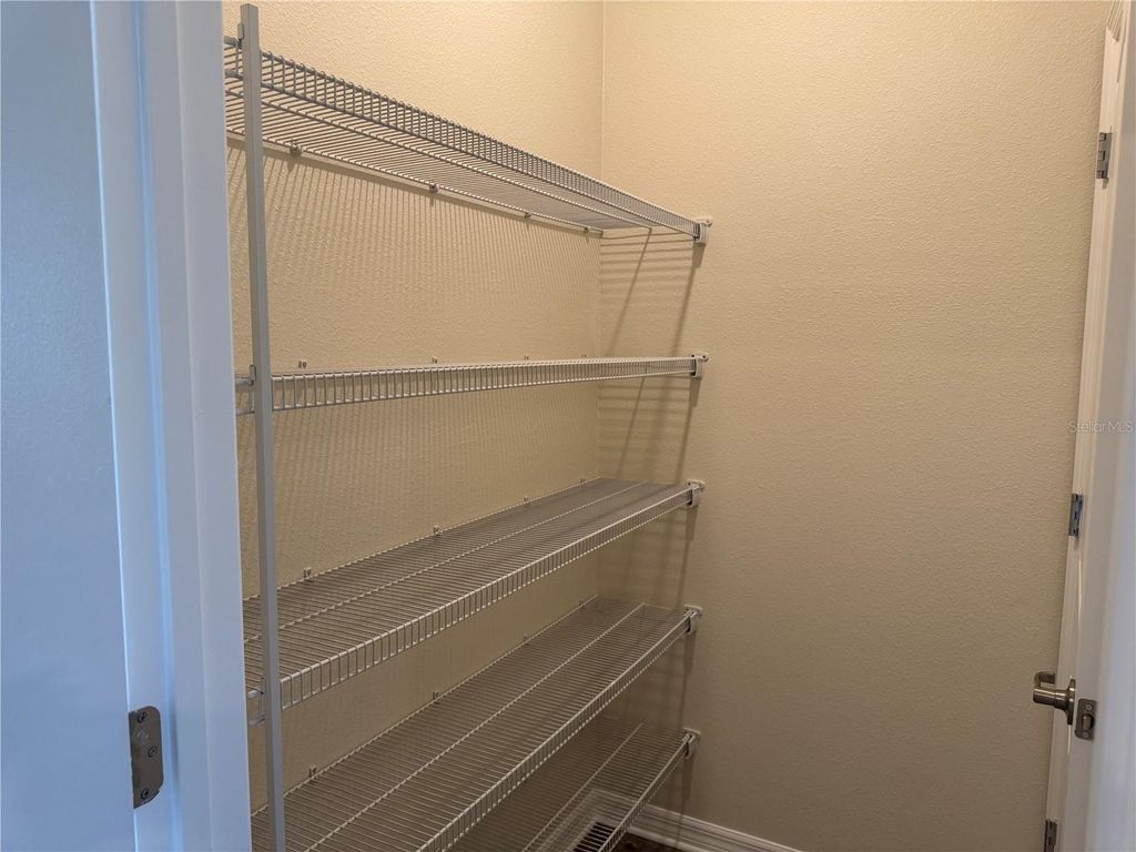 Image 6 of property listing at 2228 GOPHER TORTOISE TERRACE, Oakland, FL 34787