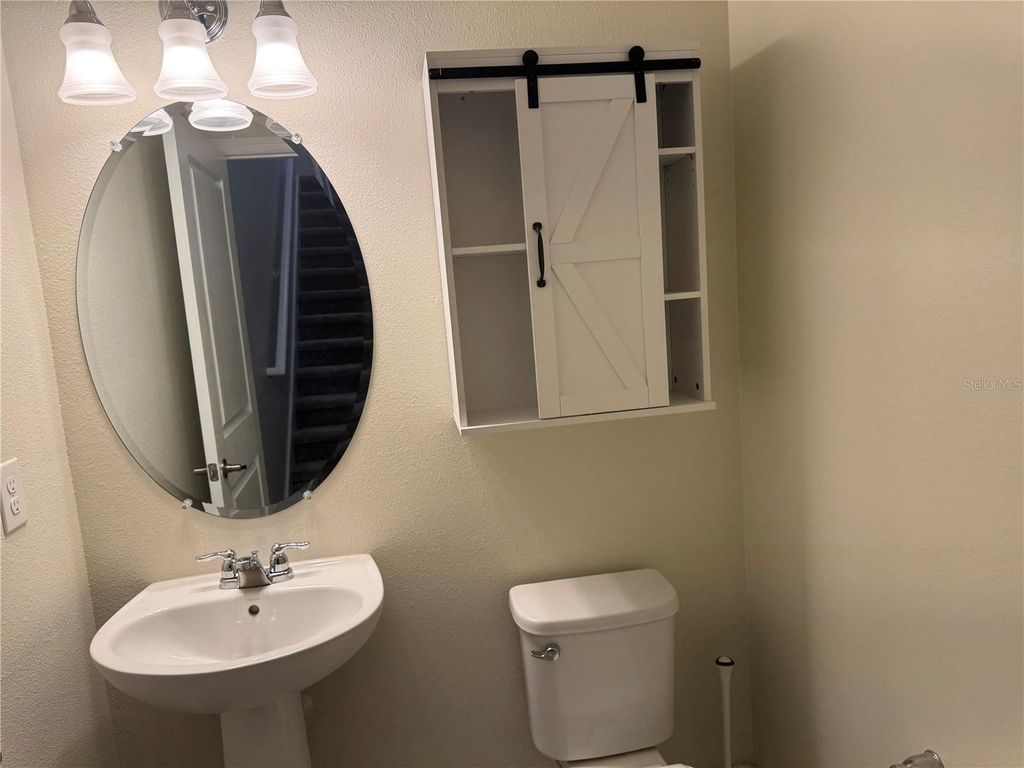 Image 10 of property listing at 2228 GOPHER TORTOISE TERRACE, Oakland, FL 34787