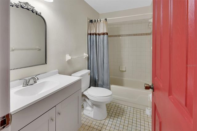 526 HEMINGWAY COURT, Deland, FL 32720