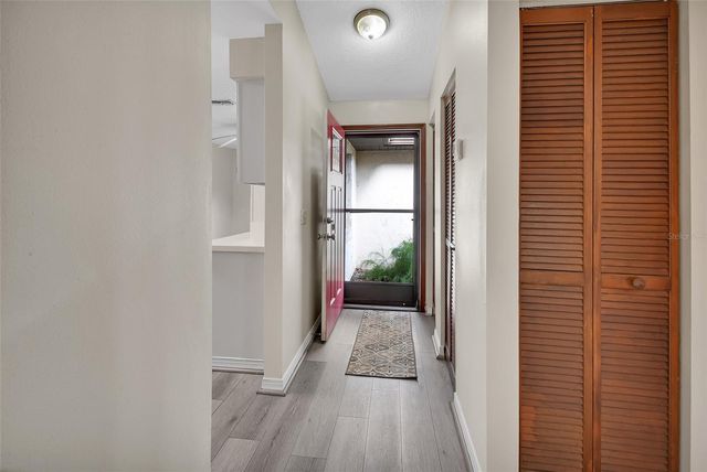 526 HEMINGWAY COURT, Deland, FL 32720