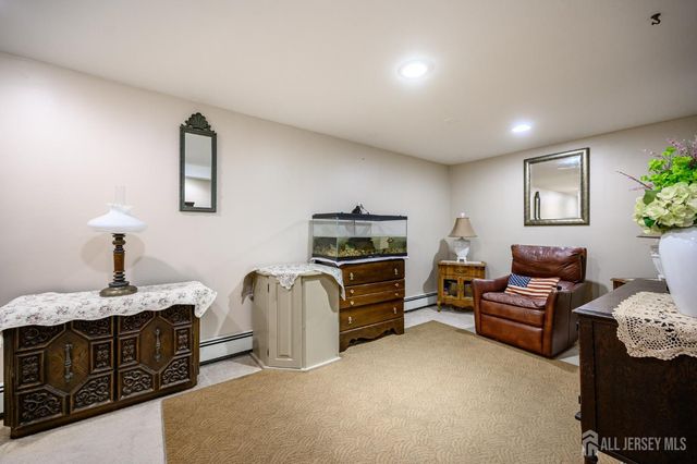 15 Poplar Street, Jackson, NJ 08527