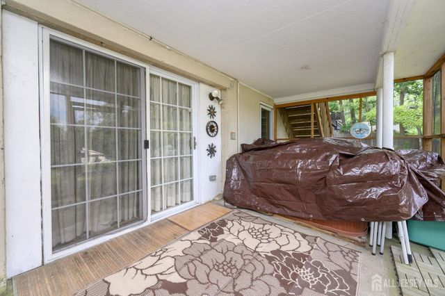 15 Poplar Street, Jackson, NJ 08527
