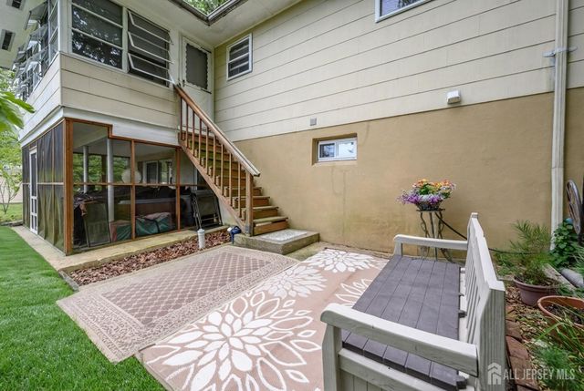 15 Poplar Street, Jackson, NJ 08527