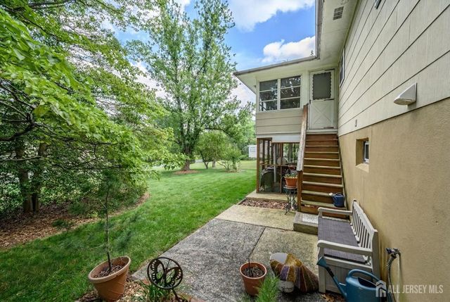 15 Poplar Street, Jackson, NJ 08527
