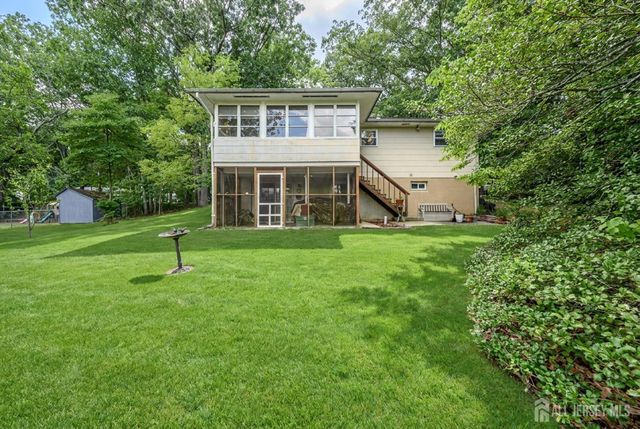 15 Poplar Street, Jackson, NJ 08527