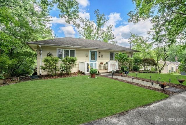 15 Poplar Street, Jackson, NJ 08527