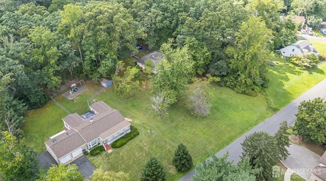 15 Poplar Street, Jackson, NJ 08527