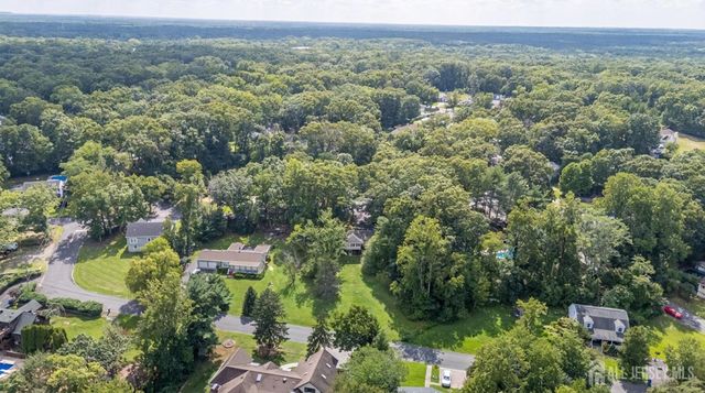 15 Poplar Street, Jackson, NJ 08527